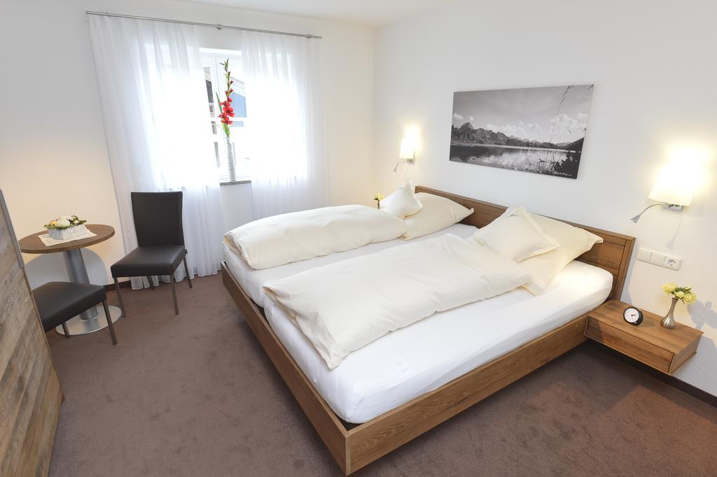 Ferienwohnungen Gerlach Oberstdorf Kamer foto
