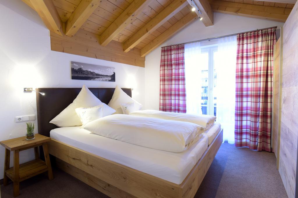 Ferienwohnungen Gerlach Oberstdorf Buitenkant foto
